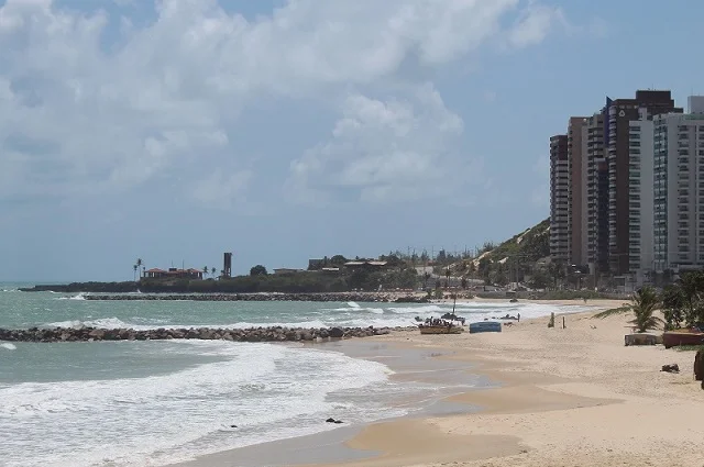 Grande Natal tem 13 pontos impróprios para banho neste fim de semana