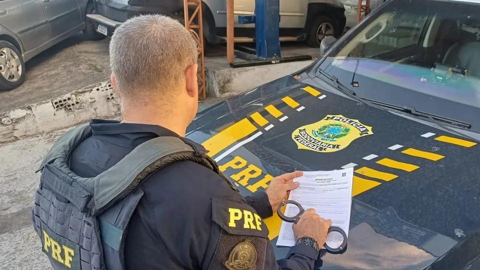 PRF prende em Assú homem condenado por homicídio qualificado contra o próprio filho