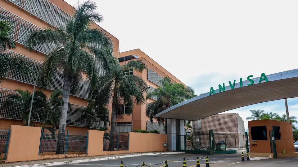 Anvisa proíbe suplemento irregular e suspende lotes de creatina