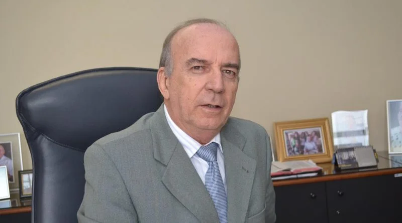 Crônica do anoitecer